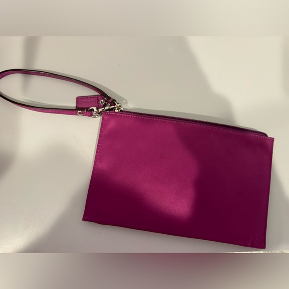 Coach Pink Sequin Wristlet. Very good conditon. - Picture 4 of 5